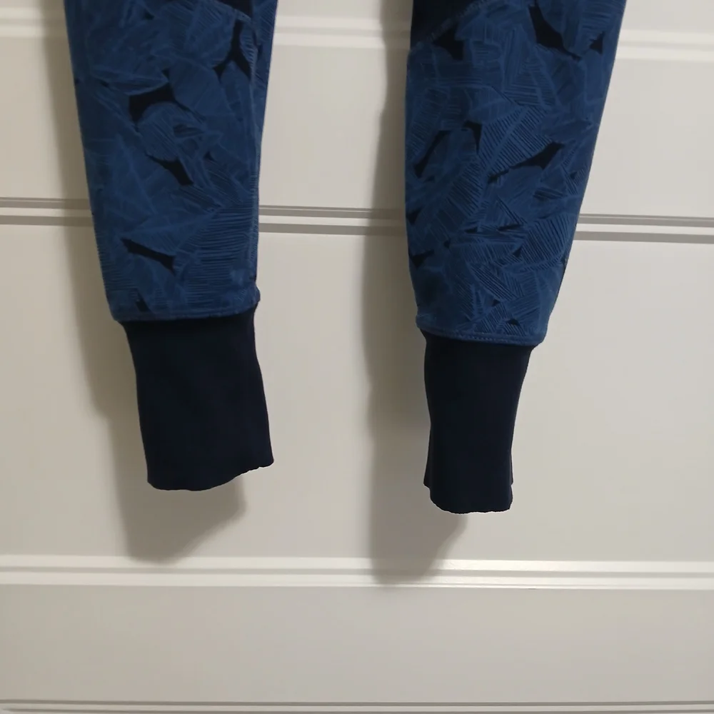 Athleta Tropical Excursion Leggings Small - Picture 4 of 10